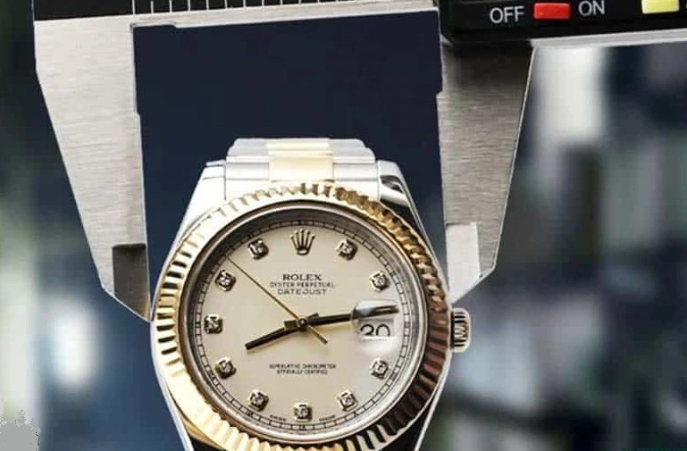 نحوه اندازه‌گیری قطر ساعت | آریا زمان